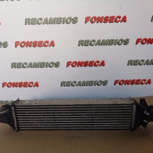 INTERCOOLER MERCEDES BENZ CLASE CLA 2015 W117 220cdi Automático Ref. A2465000900