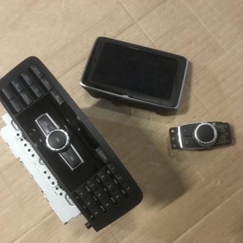 RADIO / SISTEMA NAVEGACIÓN MERCEDES BENZ CLA 45 2014 W117 Pantalla Ref. A2469001106   Joystick Ref. A2469001309 / A2469013302 / A2129020607   Radio Ref. A2469008313
