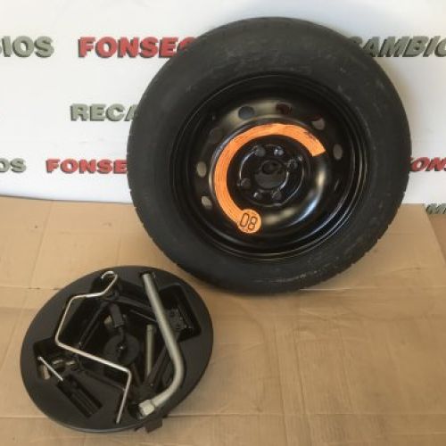 GALLETA NUEVA FIAT 500C 2017 CON KIT HERRAMIENTAS Y GATO EN SOPORTE ORIGINAL NEUMATICO S135/80 R14 84M
