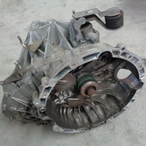 CAJA CAMBIO MANUAL 6V MERCEDES BENZ CLASE A 2015 W176 180cdi 109cv 131.000Kms