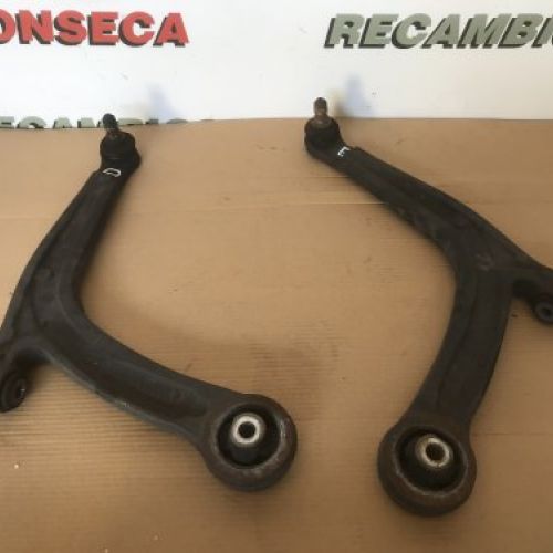 BRAZOS SUSPENSIÓN DELANTEROS FIAT 500C 2017 1.2 Gasolina 69cv Ref. Izq 50710281 / Ref. Dcho 50710280