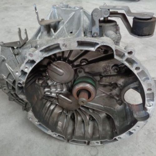 CAJA CAMBIO MANUAL 6V MERCEDES BENZ CLASE A 2015 W176 180cdi 109cv 131.000Kms