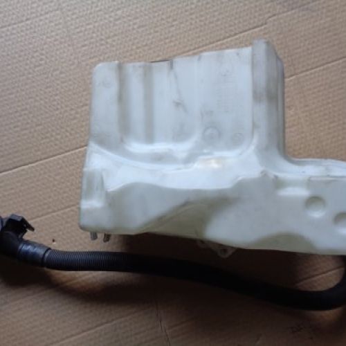 DEPOSITO LIMPIA PARABRISAS DELANTERO