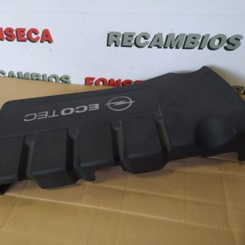 TAPA MOTOR OPEL CORSA D 2010 1