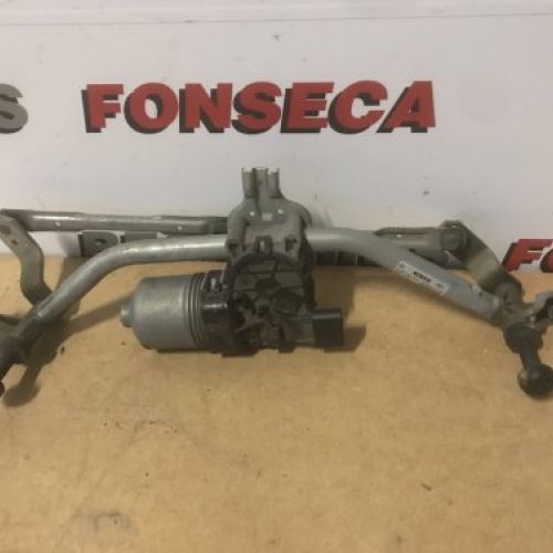 MOTOR LIMPIA PARABRISAS DELANTERO COMPLETO PEUGEOT 208 I 2018 Usado BOSCH Ref