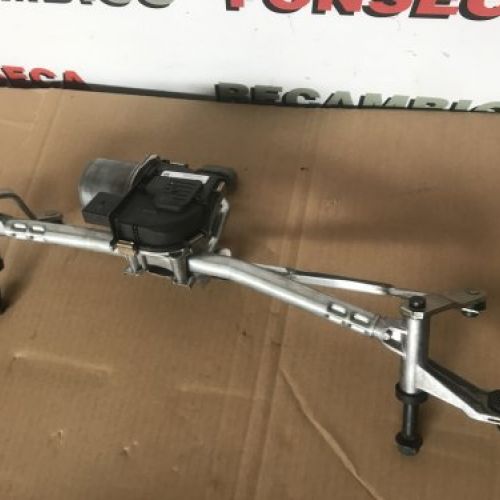 MOTOR LIMPIA PARABRISAS DELANTERO PEUGEOT 3008 2021 BOSCH USADO Ref