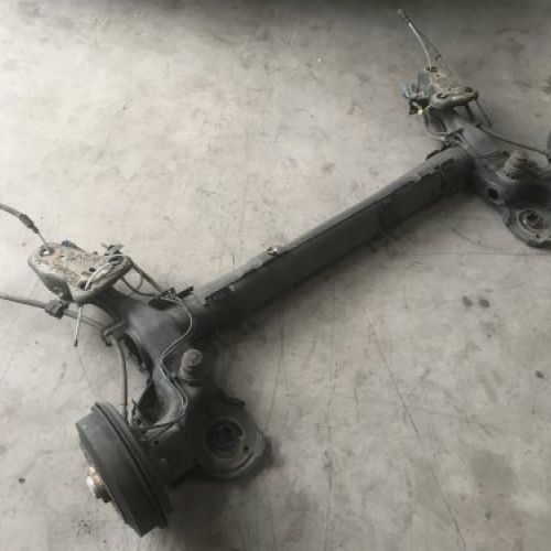 EJE TRASERO COMPLETO PEUGEOT 208 I 2018 1