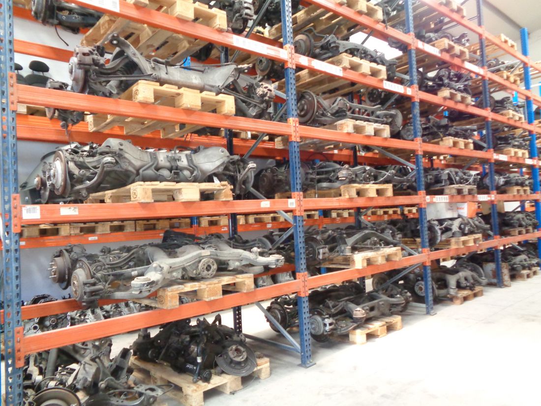 Almacén repuestos para el automóvil en Salamanca